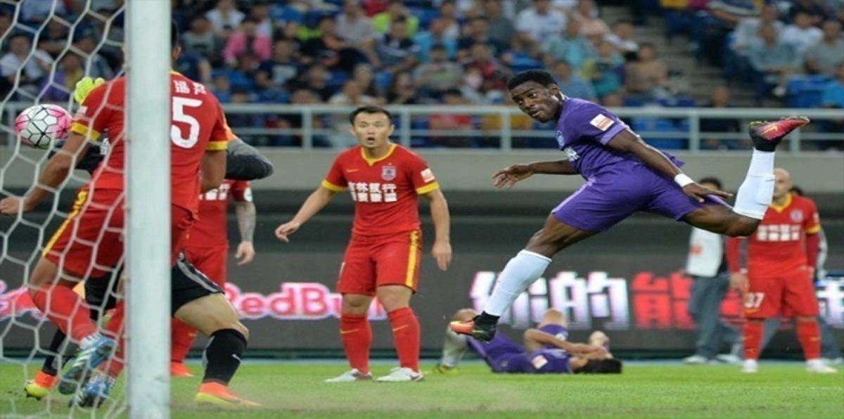 هل يعود إيفونا للأهلي المصري على سبيل الإعارة؟