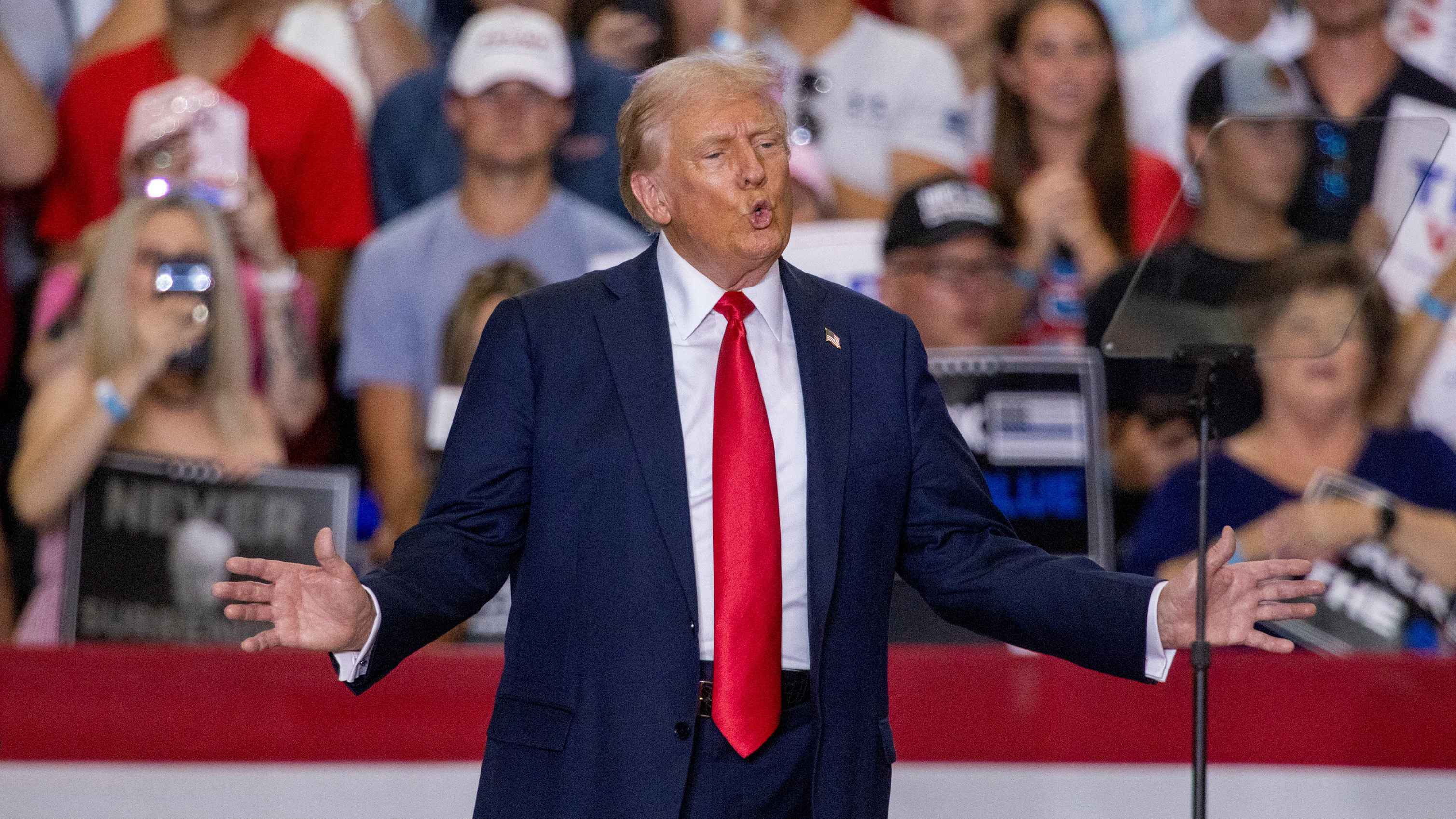 ترامب مهاجما الديمقراطيين اليهود: حمقى لا يحبون إسرائيل