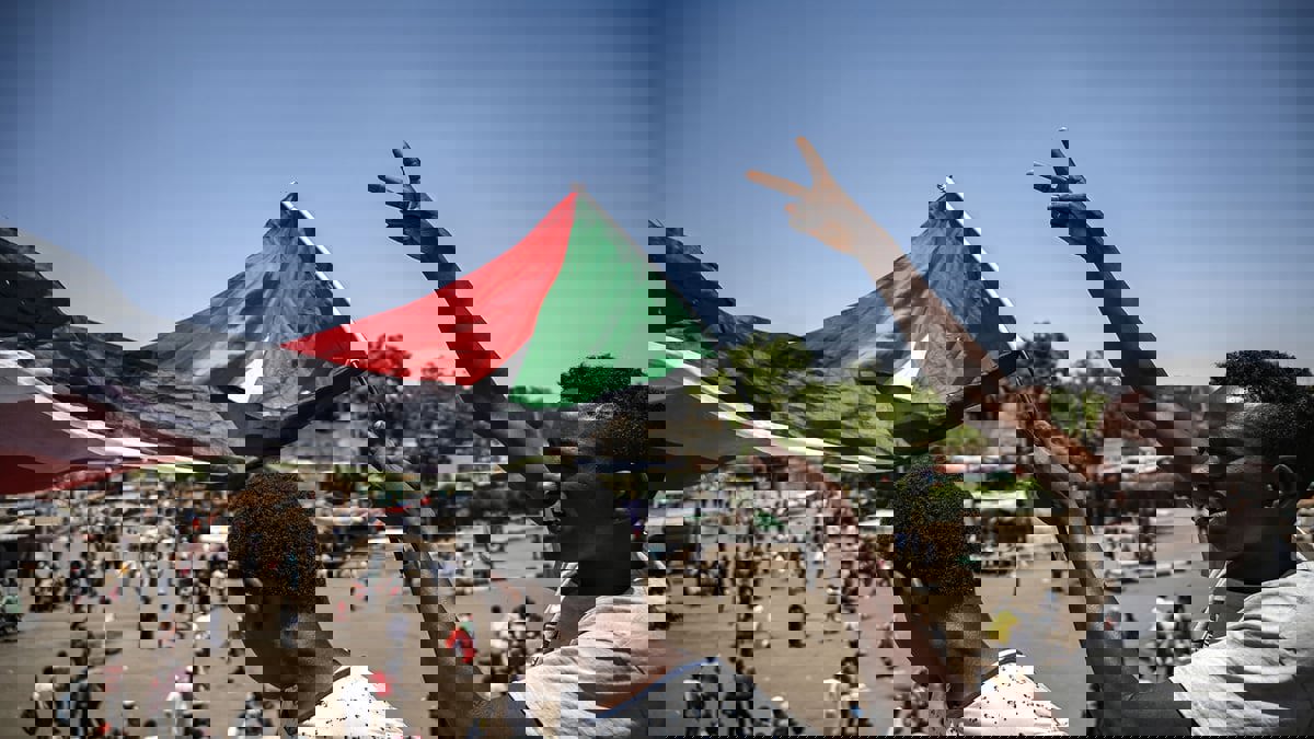 "المبادرة الوطنية".. تكتل سياسي جديد لتشكيل حكومة انتقالية بالسودان