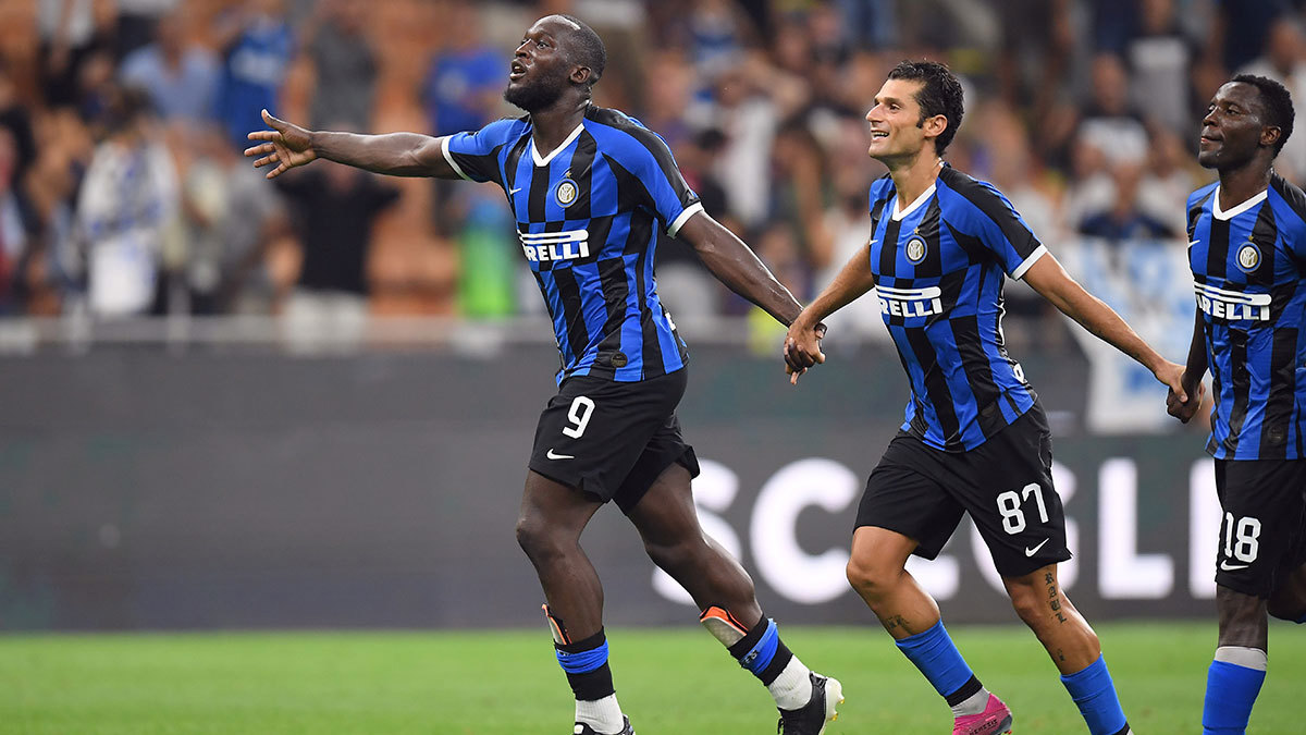 لوكاكو ينقذ إنتر ميلان من فخ كالياري في الدوري الإيطالي (فيديو)