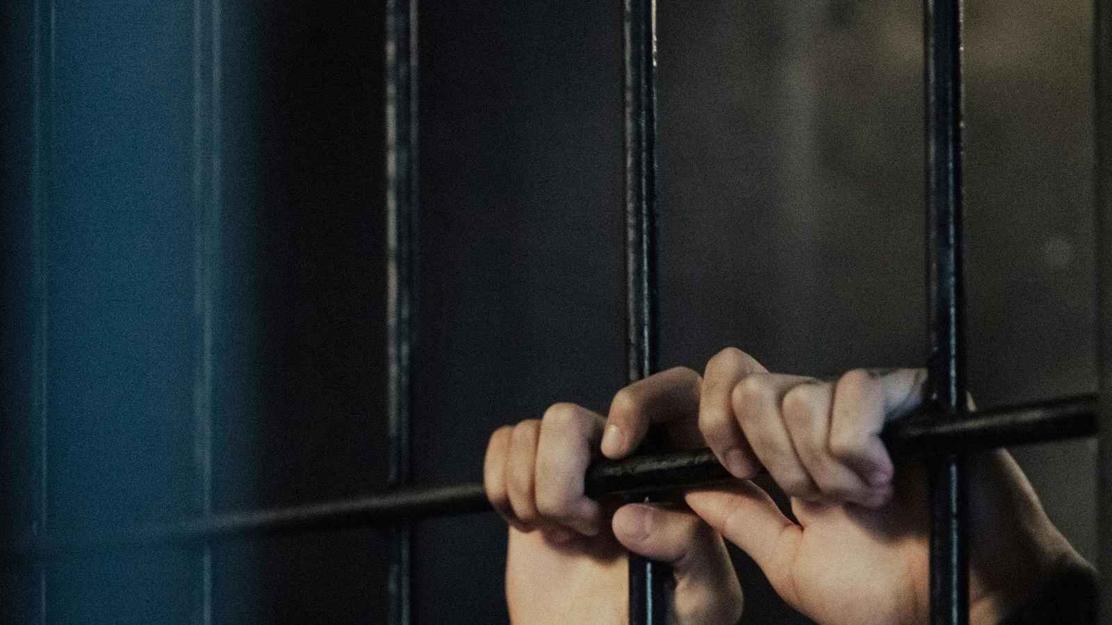 مصر.. شقيقان يشوهان ابنتي عمهما بجريمة انتقامية مروعة