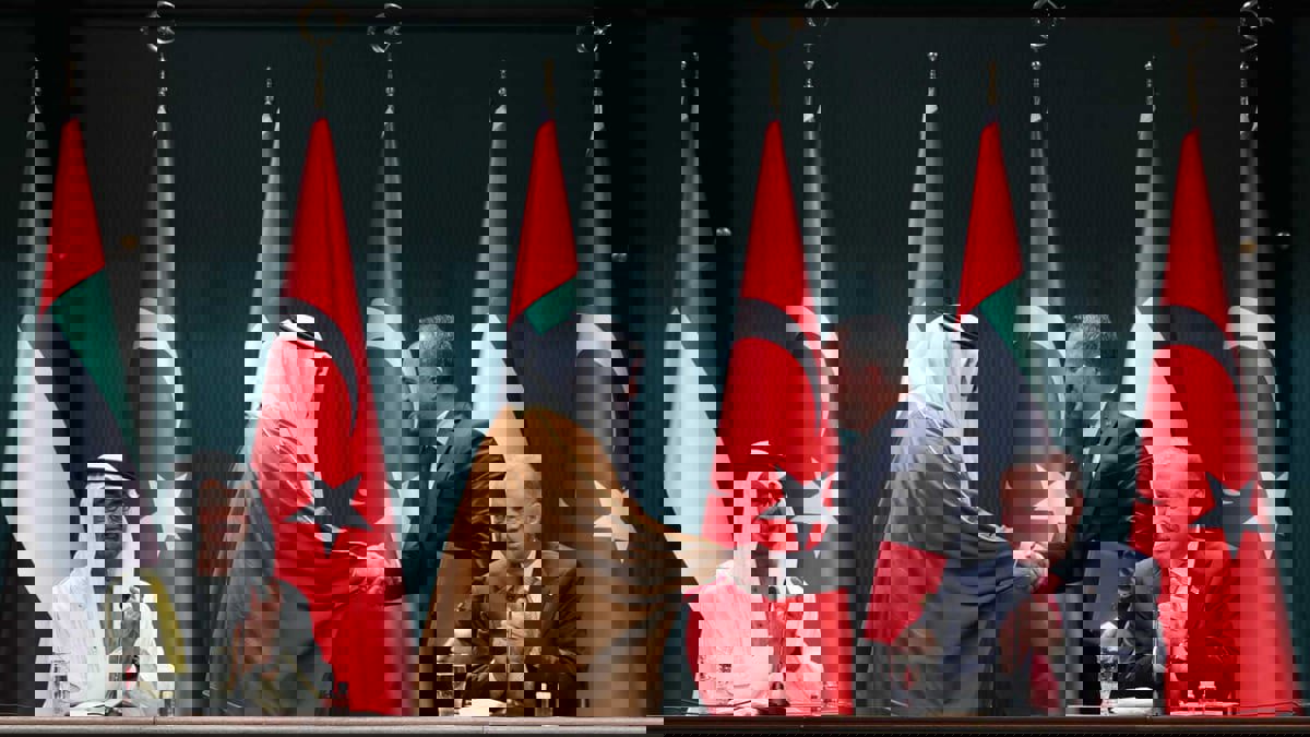 اتفاق لتبادل العملات بين مصرفي الإمارات وتركيا المركزيين