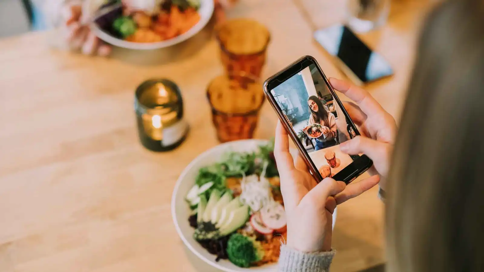 ما حقيقة الأرباح "الخيالية" التي يجنيها "البلوغرز" في مصر؟