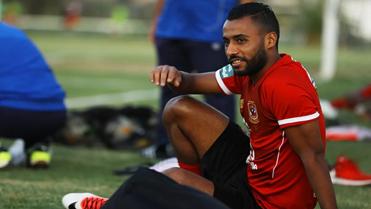 وكيل حسام عاشور قائد الأهلي المصري يلوّح بورقة الزمالك مجددا (فيديو)