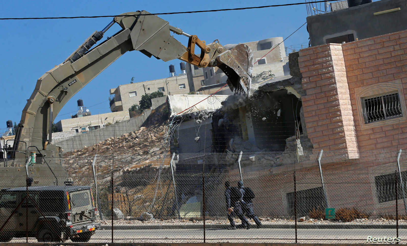 مسؤول: الانقسام الفلسطيني شجع خطط "ضم الضفة"