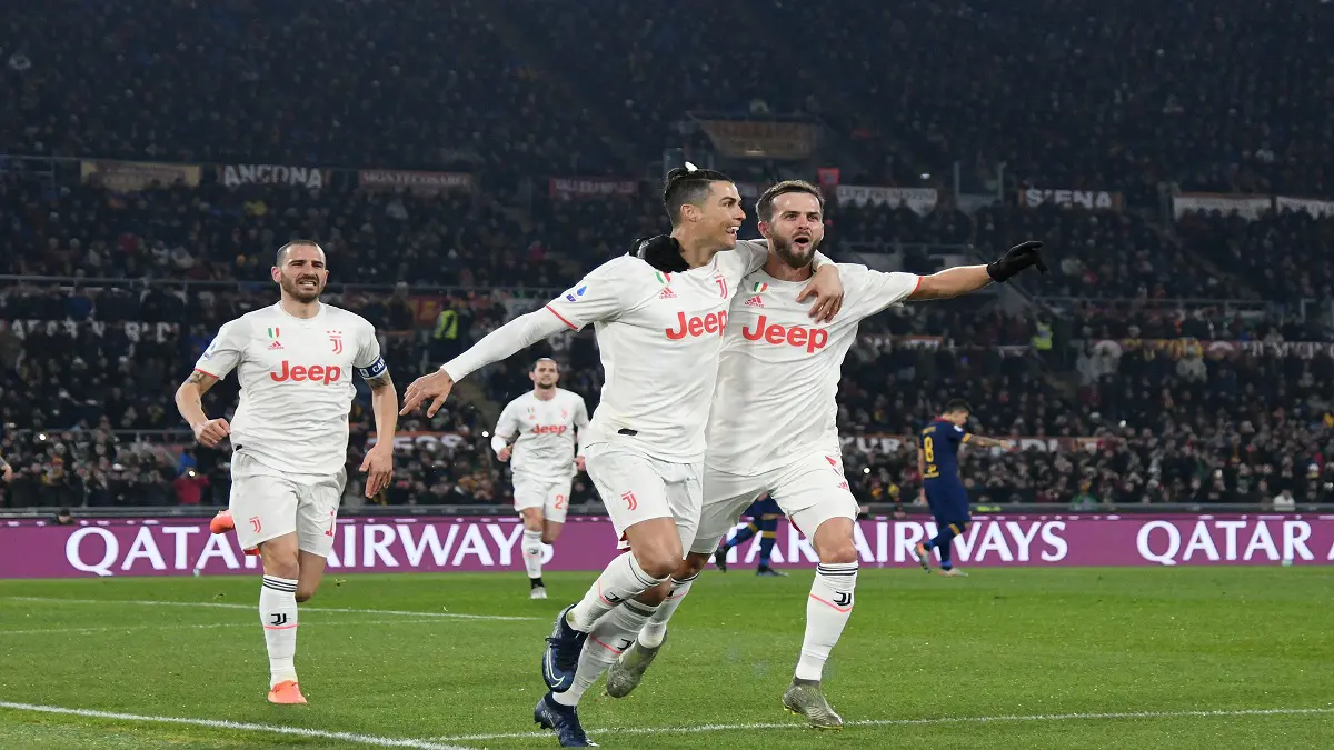 يوفنتوس يخطف فوزا مثيرا من روما ويطير بصدارة ترتيب الدوري الإيطالي (فيديو)‎