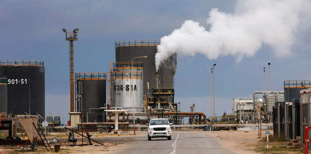 أسعار النفط تواصل تراجعها في آسيا