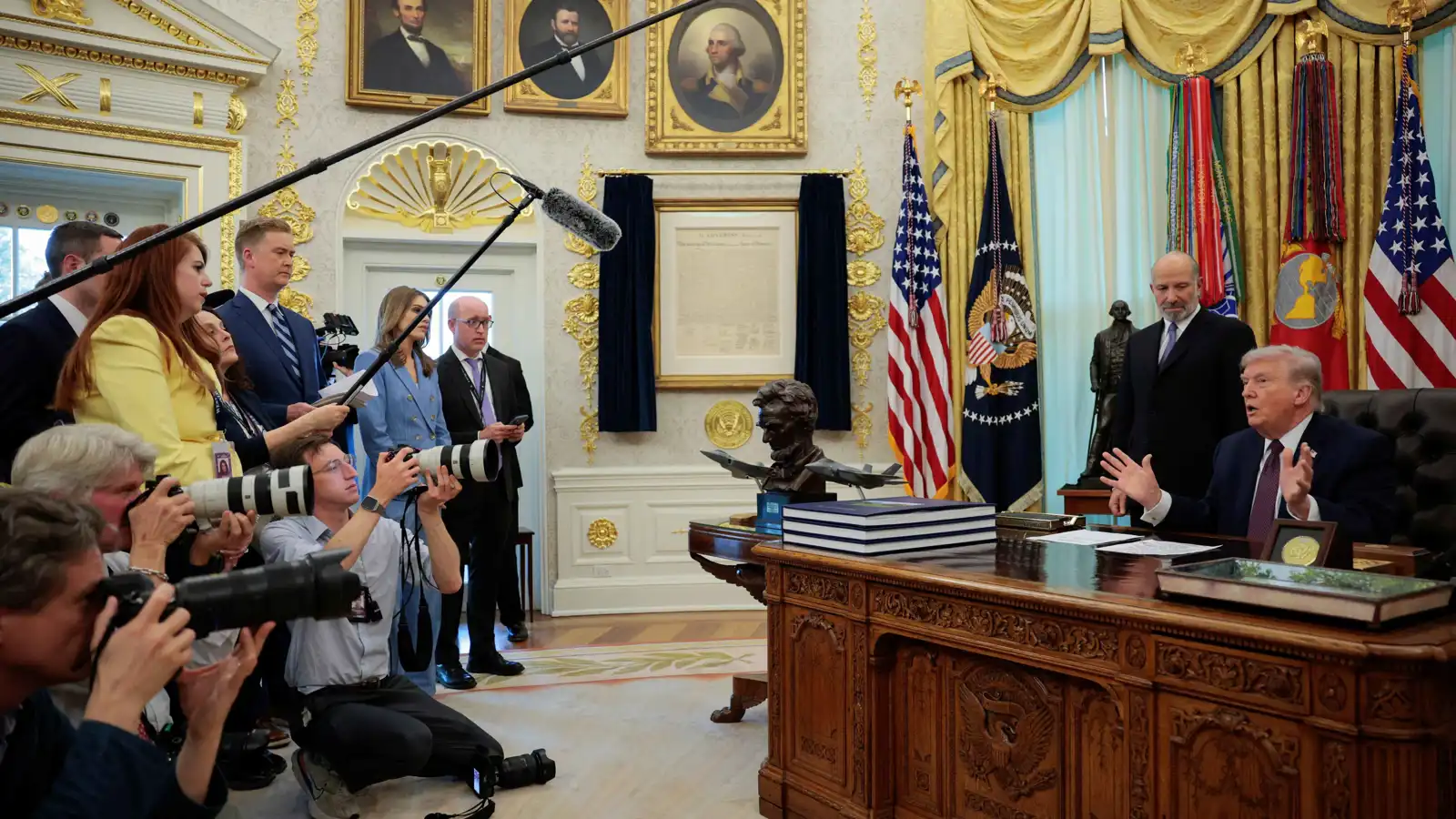 تأثير الحرب.. أسعار الوقود تهدد ترامب في الانتخابات النصفية