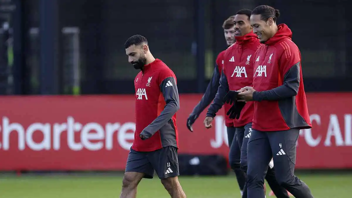 ثنائي ليفربول وأسطورة مانشستر يونايتد.. من منح صوته لـ"صلاح" في جوائز "ذا بيست"؟