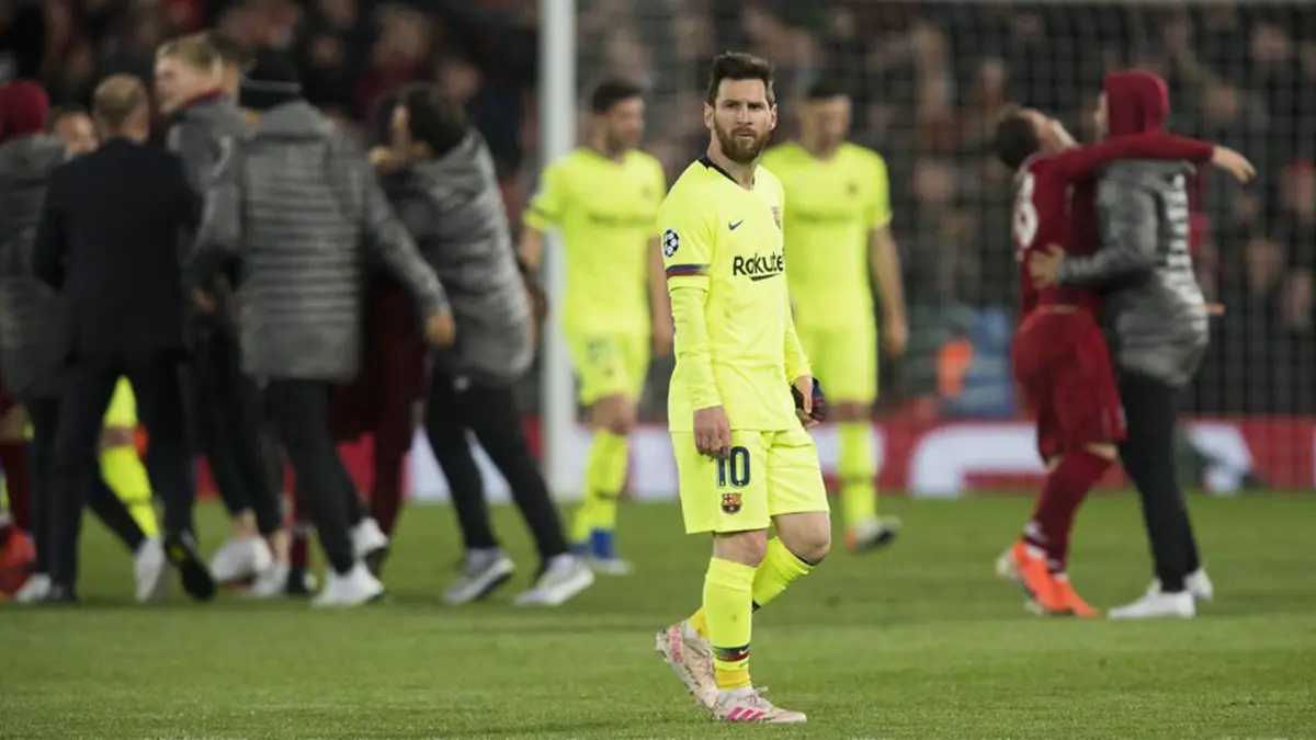 شاهد جماهير برشلونة تهاجم ميسي في المطار بعد ريمونتادا ليفربول والخروج من دوري أبطال أوروبا (فيديو)