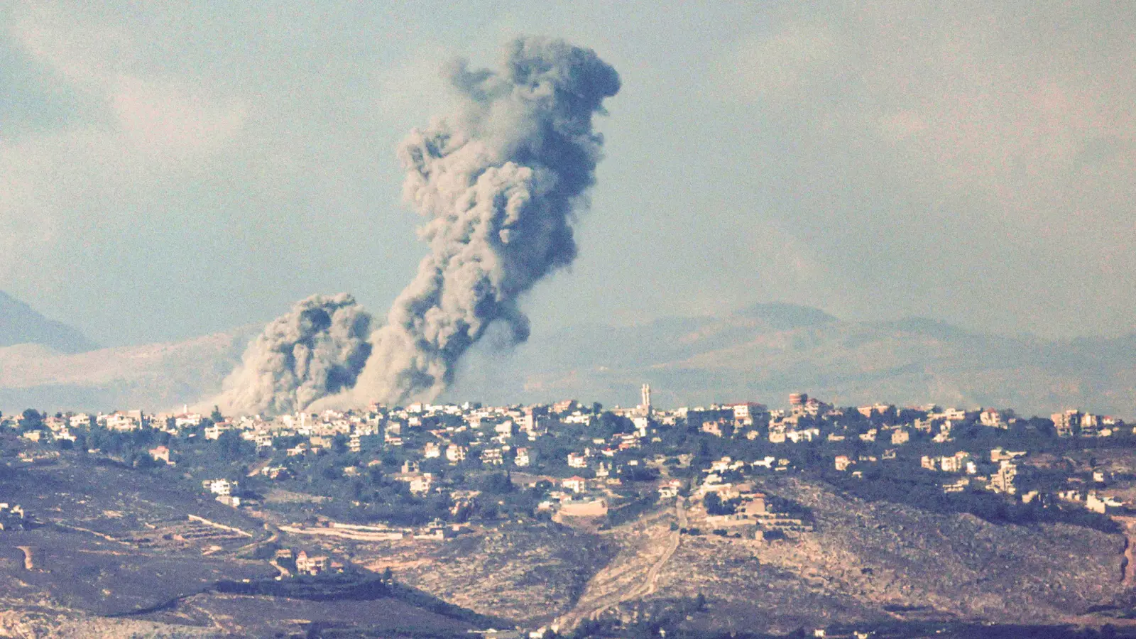 إسرائيل تعلن مقتل قائد منطقة "الطيبة" في لبنان