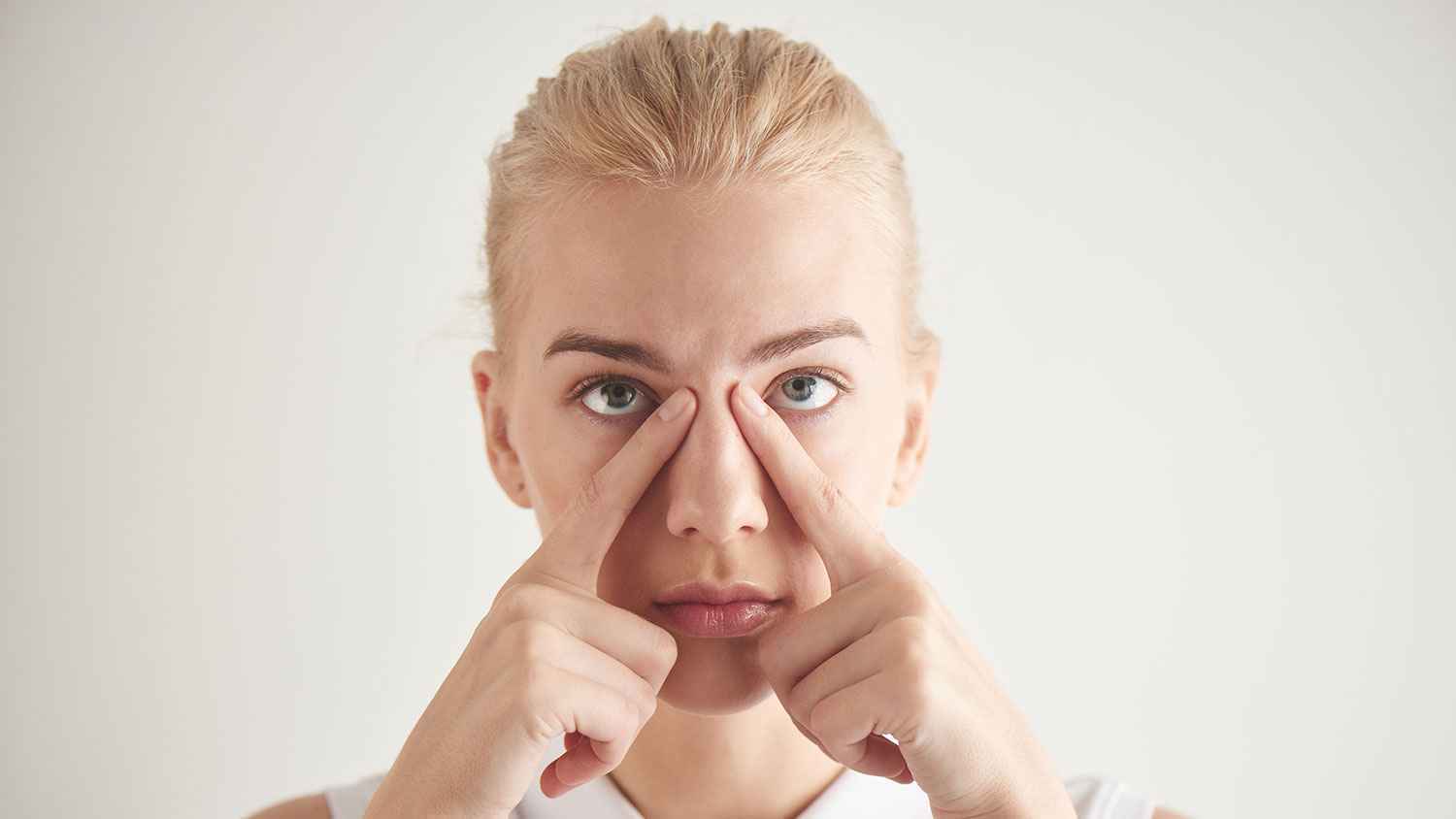 "يوغا الوجه".. سر الحفاظ على شباب البشرة وتجنب التجاعيد