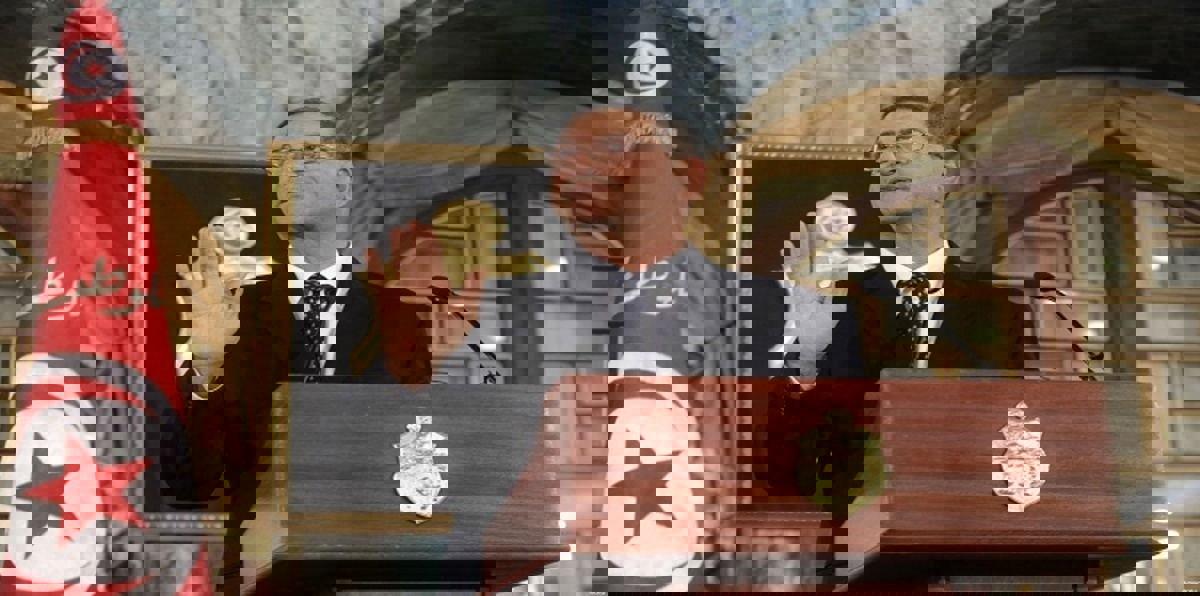 الصيد يقدّم استقالته إلى السبسي اليوم