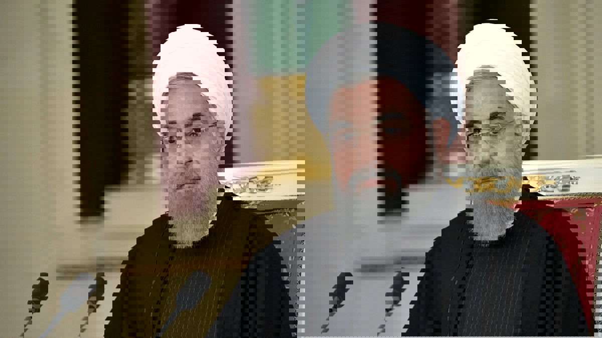 رئيسي يتدخل.. احتجاجات خوزستان تدفع روحاني لإرسال نائبه إلى المحافظة "المهمشة"