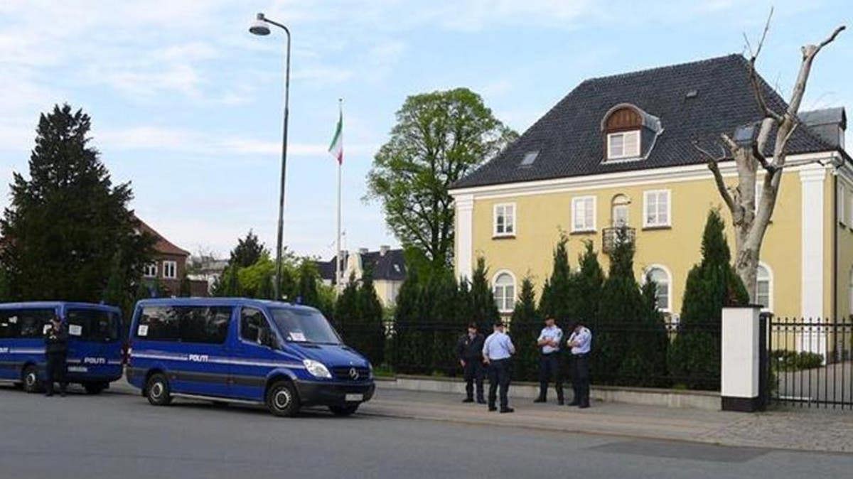 الدنمارك تستدعي سفير إيران على خلفية طلاق مسلمات