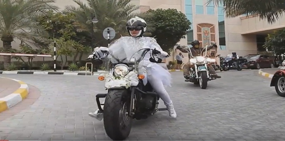 الإمارات.. صدور الحكم في قضية "عروس الدراجات النارية" بأبوظبي