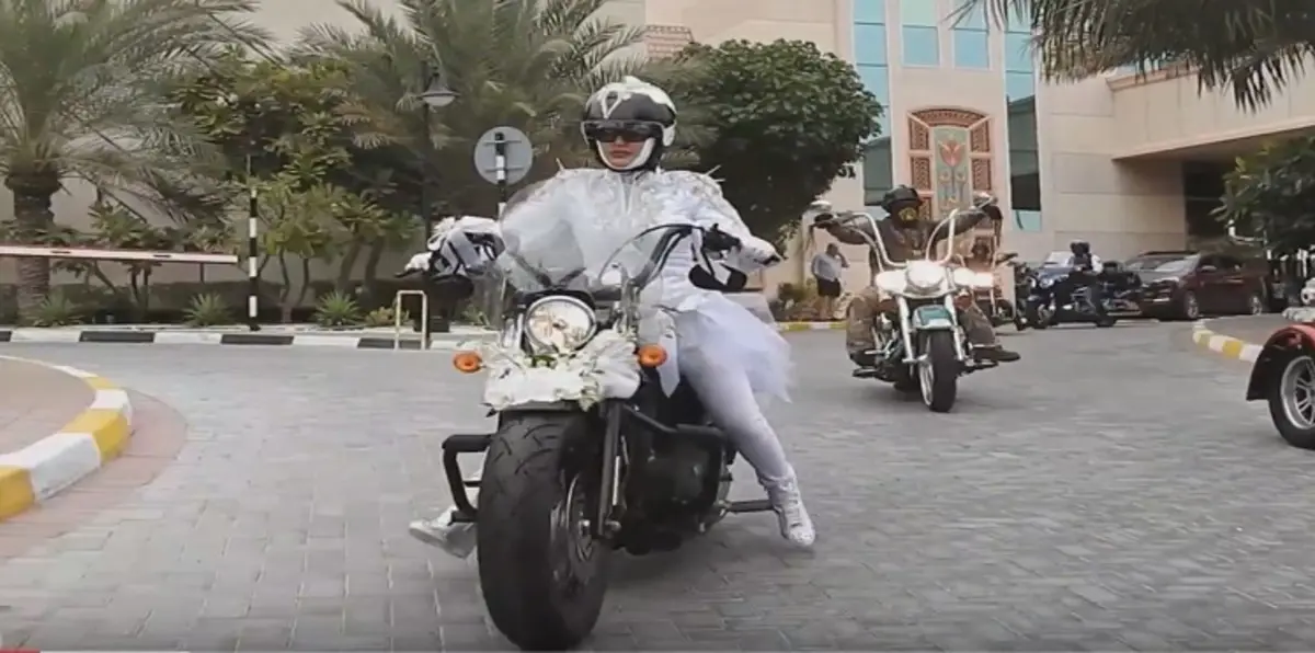 الإمارات.. صدور الحكم في قضية "عروس الدراجات النارية" بأبوظبي