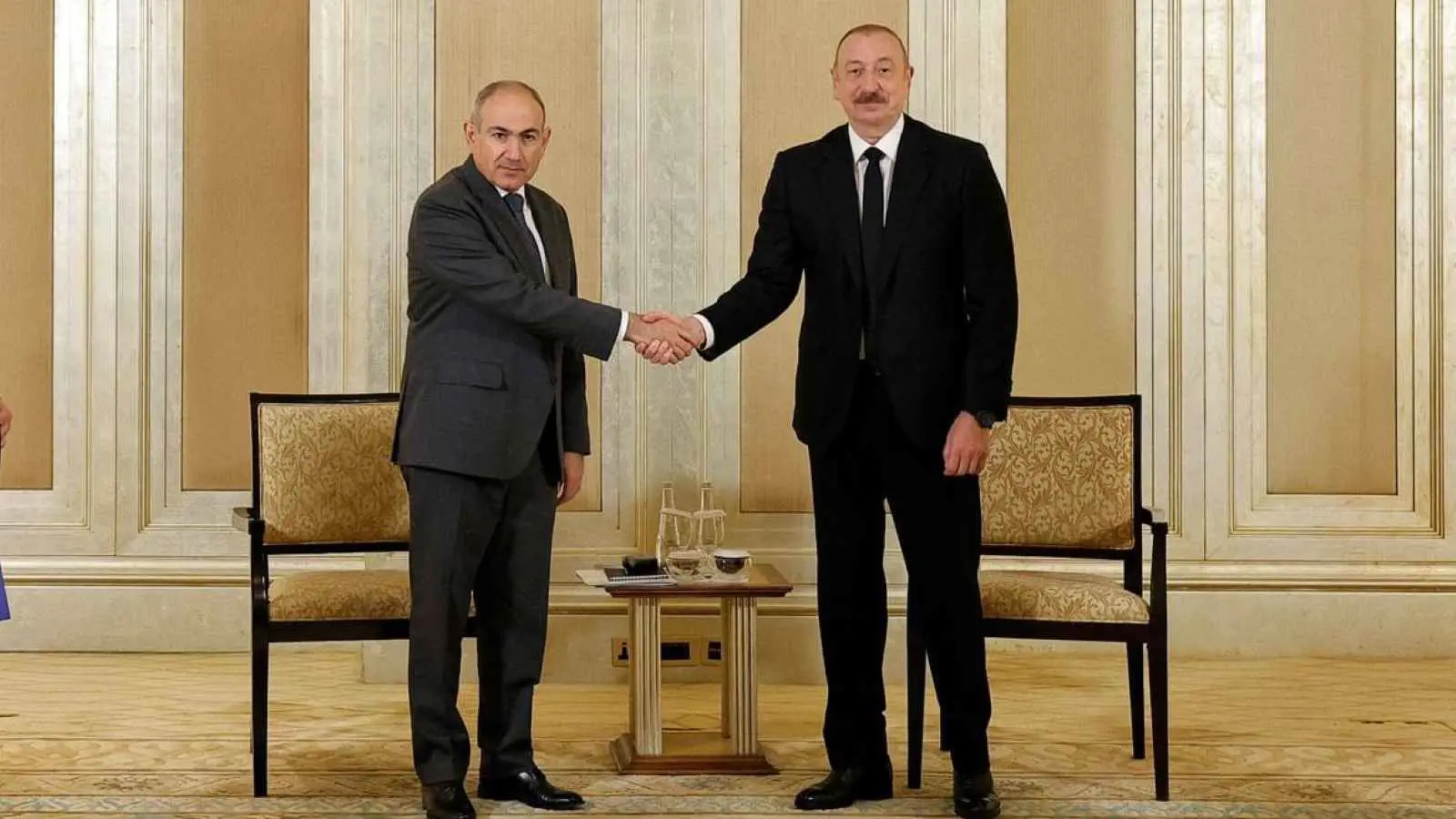 الإمارات تستضيف لقاءً بين رئيس أذربيجان ورئيس وزراء أرمينيا