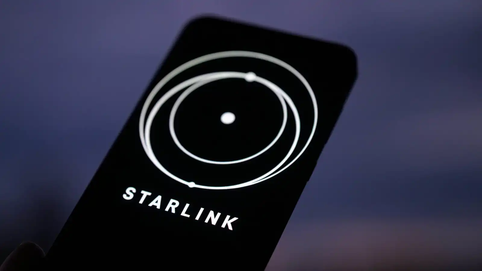 "ستارلينك" تعلن انقطاع خدمتها للإنترنت عبر الأقمار الصناعية