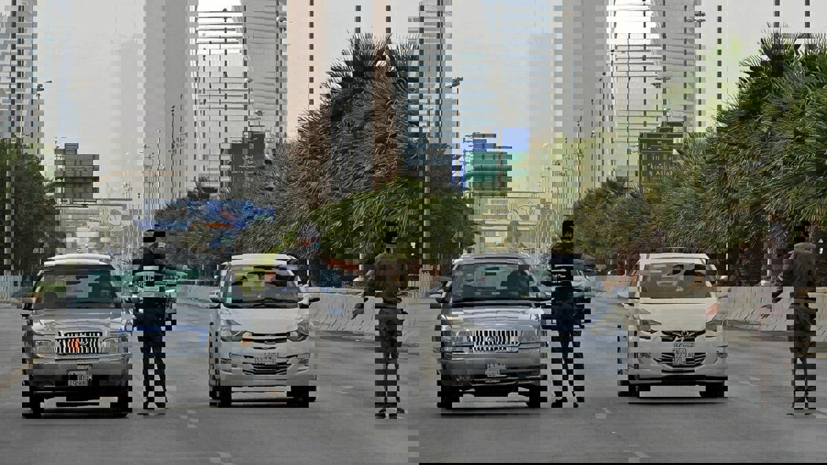 السعودية تمدد تعليق السفر والتنقل حتى إشعار آخر