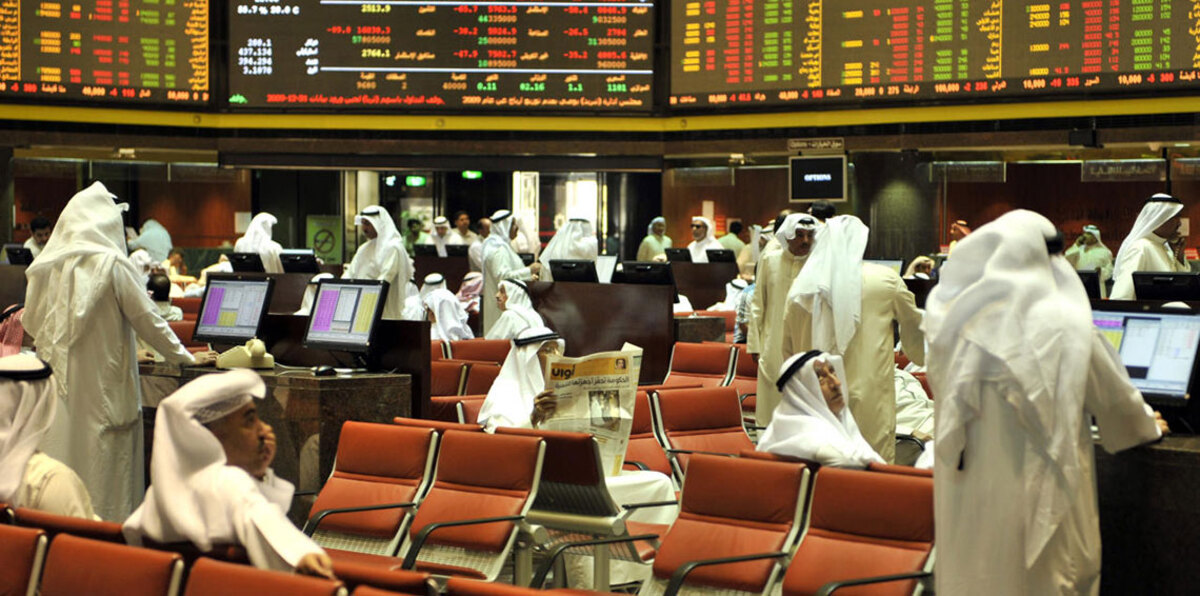 بورصات الخليج تتجاهل ارتفاع النفط وسهم الأول يصعد مجددًا