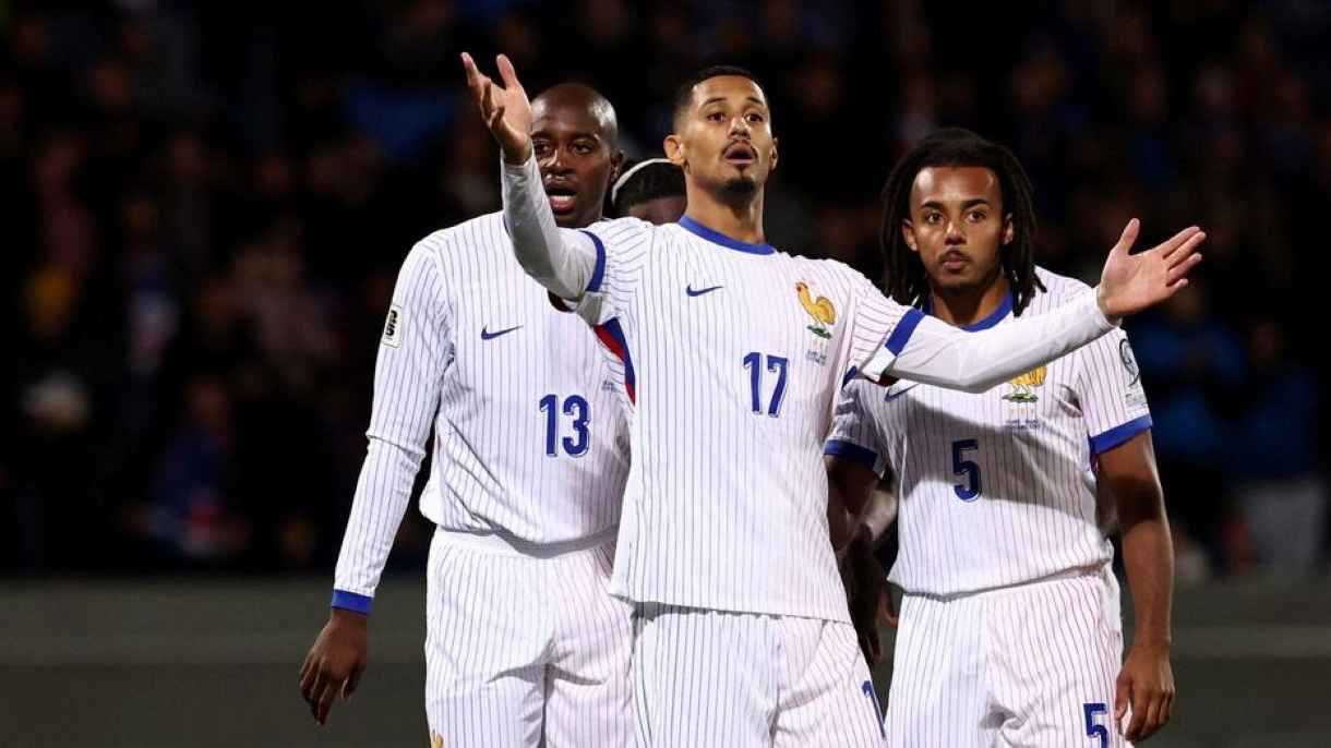 اعترف بخطئه.. هجوم حاد على نجم برشلونة بعد سقوط فرنسا في التعادل مع إيسلندا