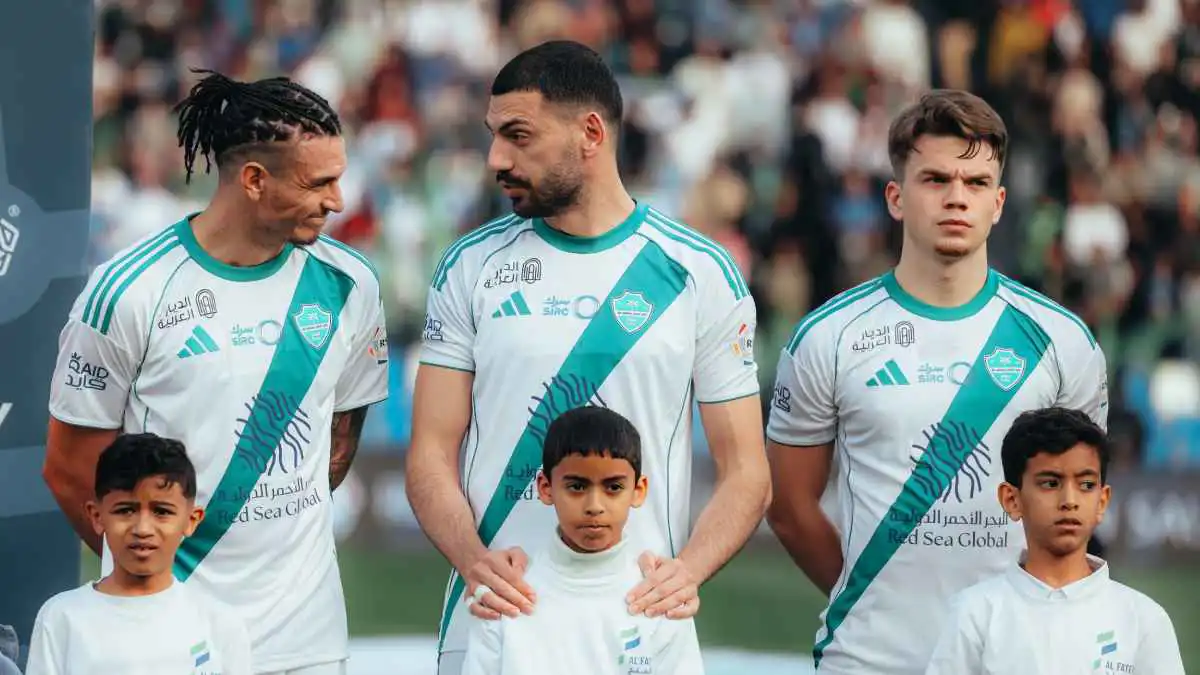 يجب أن يرحل في الشتوية.. فيصل زيد يشن هجوما على نجم الأهلي السعودي (فيديو)