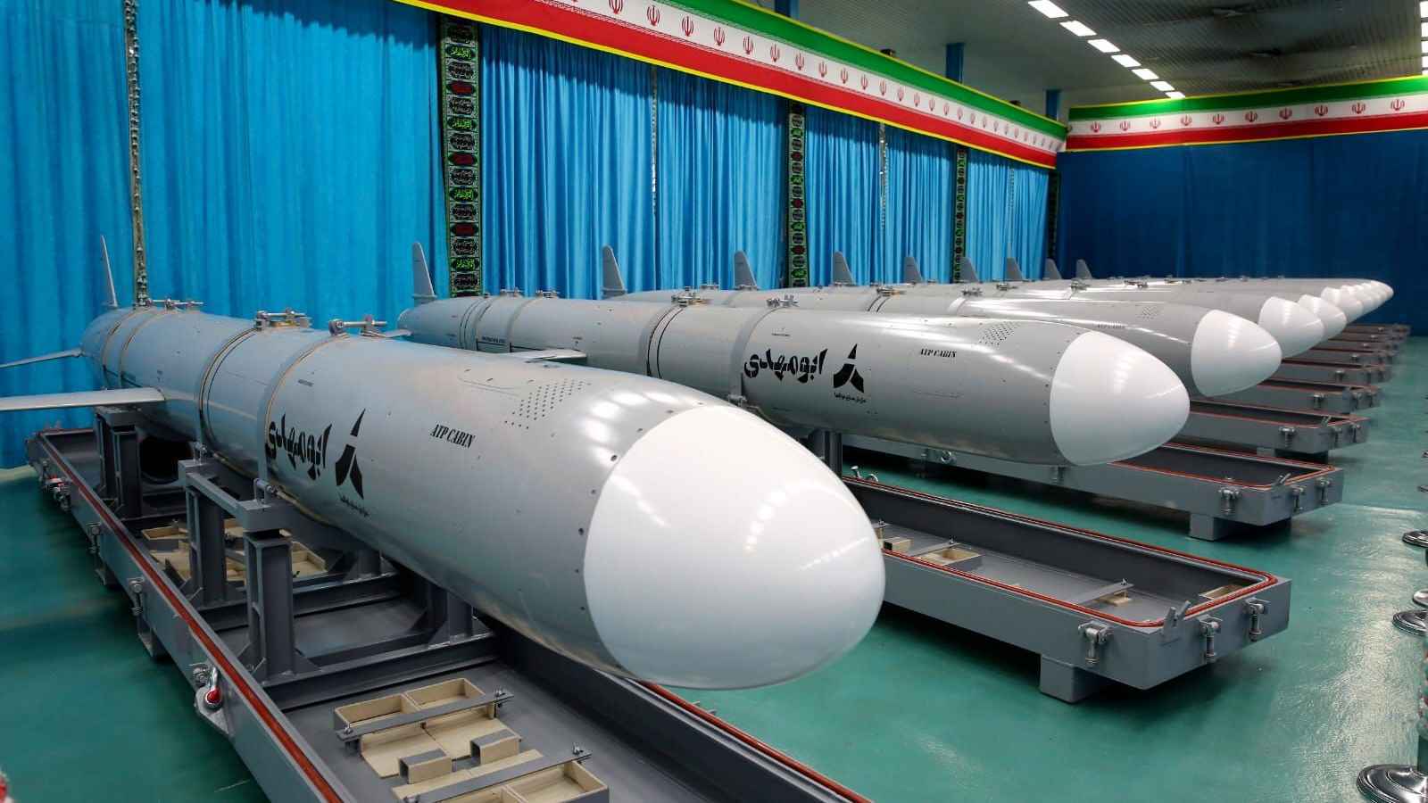 إيران تعلق على إرسال صواريخ "فتح-360" إلى روسيا