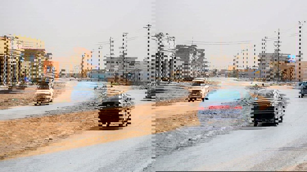 ليبيا.. مسلحون يغلقون الطريق الساحلي بين سرت و مصراتة