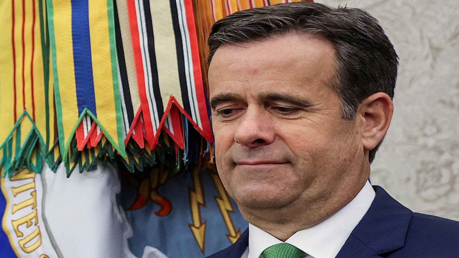 ترامب يُعيّن جون راتكليف مديرا لوكالة المخابرات المركزية