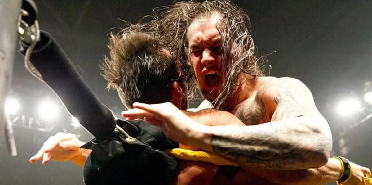 عروض wwe تعود إلى الإمارات