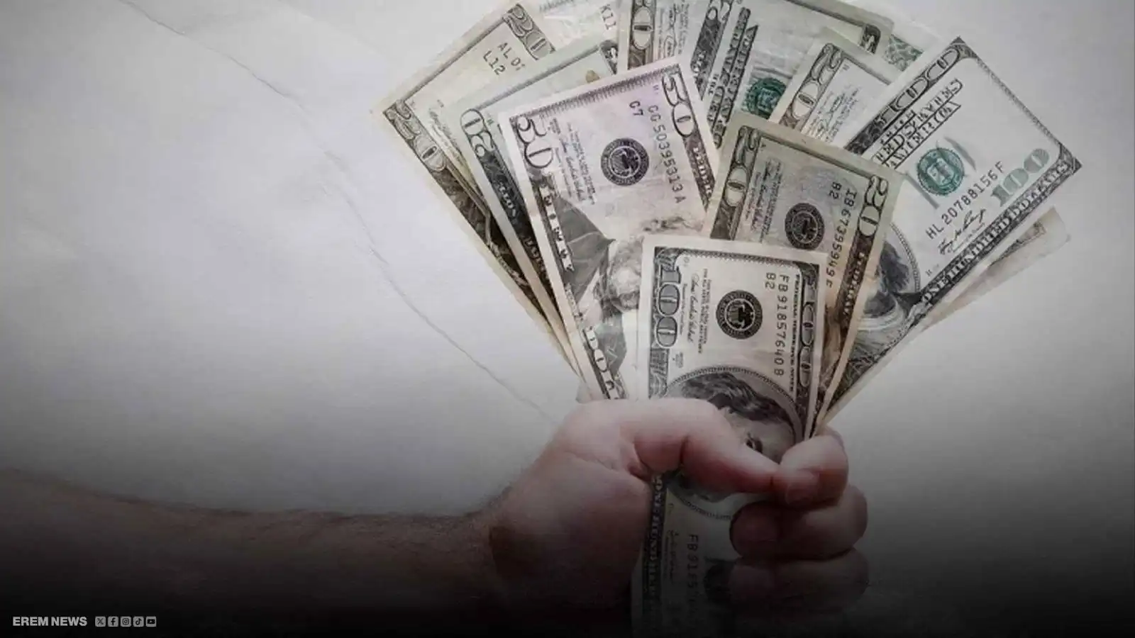 تصرف غريب من ضيف تلفزيوني في تركيا