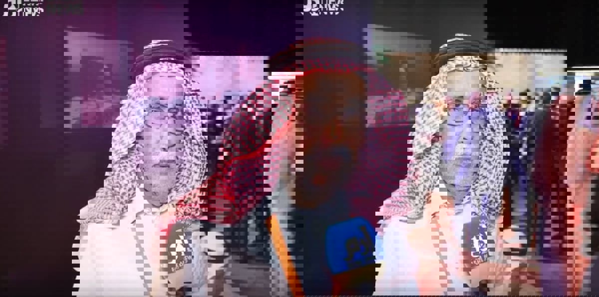 بالفيديو ..أكاديمي سعودي يشبه انتشار الإعلام بـ"إمبراطورية النمل"