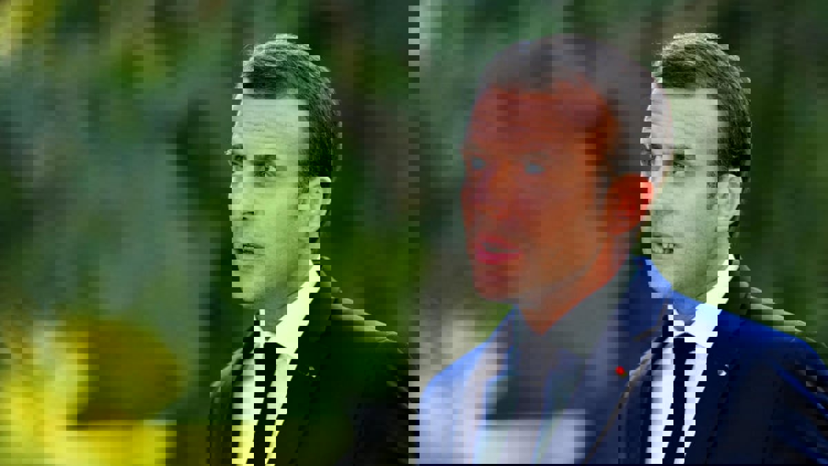 أبرز 3 قوانين "ساخنة" أربكت ولايتيْ ماكرون في فرنسا