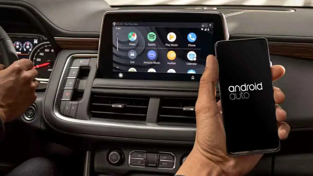 ميزات ذكية من "غوغل" تجعل قيادة السيارة أكثر أمانًا مع أندرويد أوتو