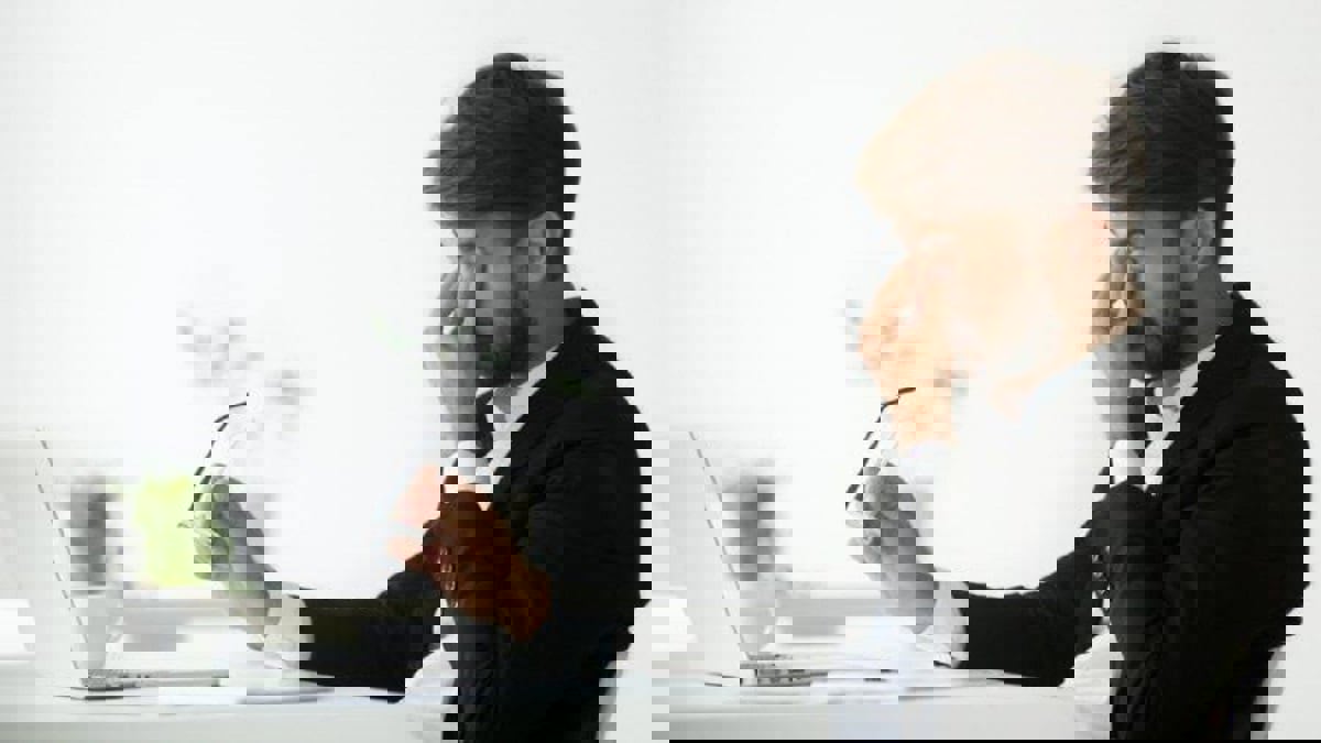 5 نصائح لحماية عينيك من متلازمة النظر للكمبيوتر