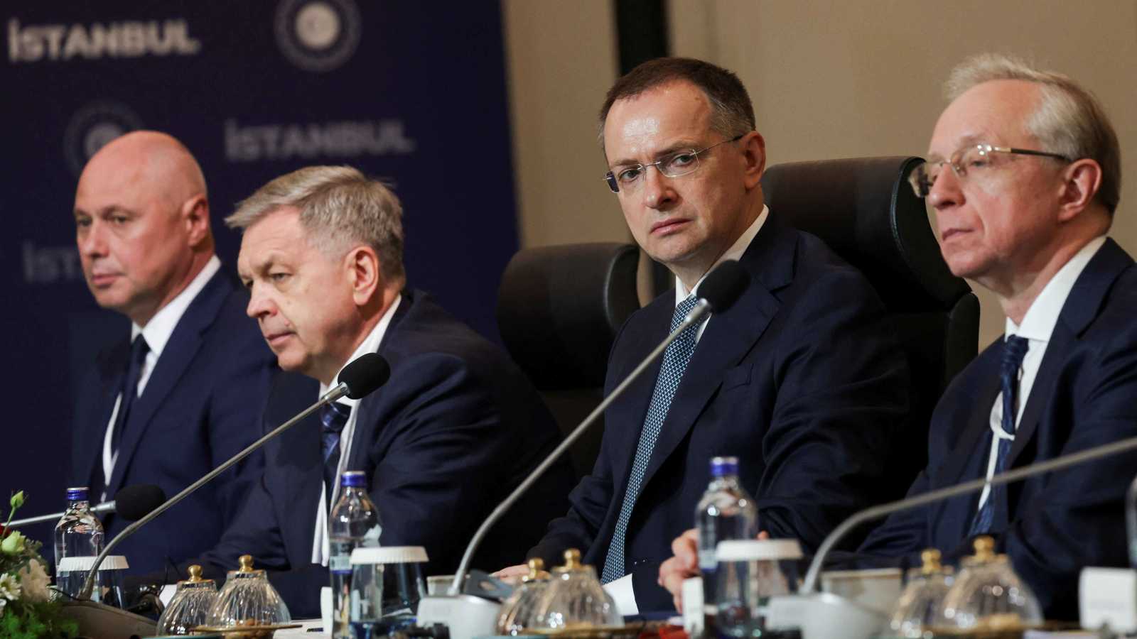 روسيا تعرض على أوكرانيا هدنة قصيرة لإجلاء ضحايا الحرب