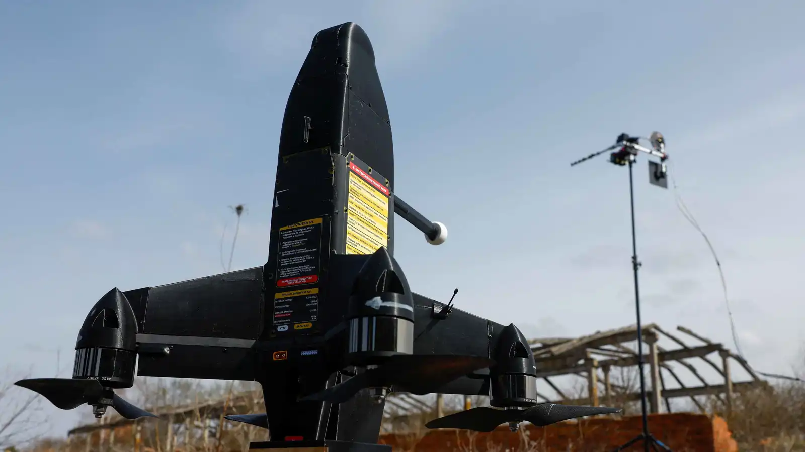 صيد الأشباح.. هكذا تعترض المقاتلات الحربية الصواريخ والدرونز