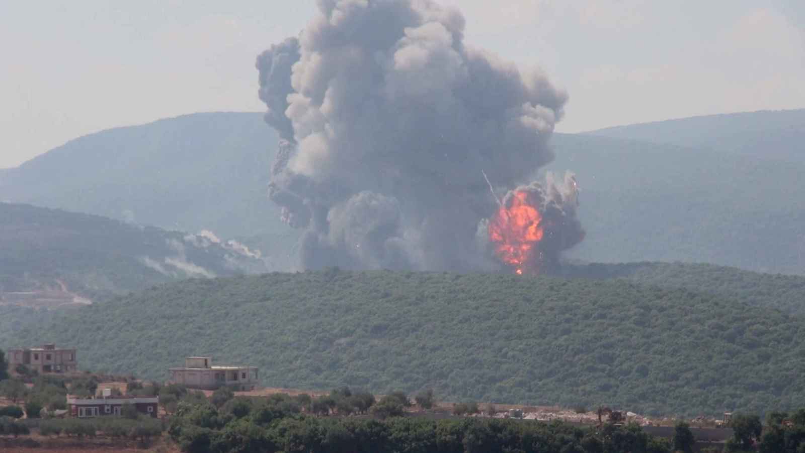 إسرائيل تستهدف منصة صاروخية ومواقع عسكرية لحزب الله (فيديو)