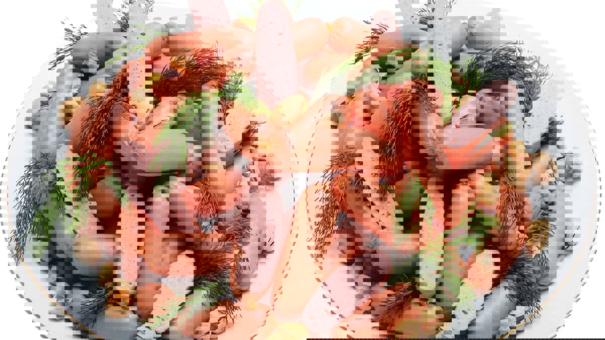 دراسة: شطيرة النقانق تنقص العمر 36 دقيقة