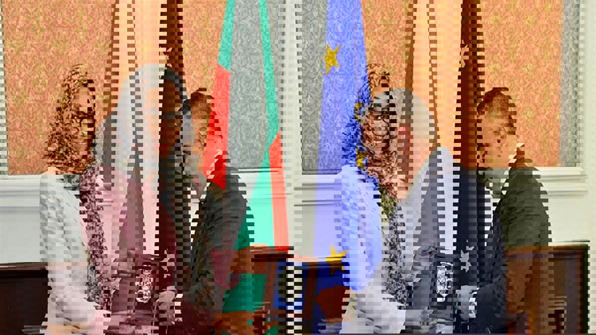 أسماء عبدالله.. أول سيدة تتقلد منصب وزير الخارجية السودانية‎