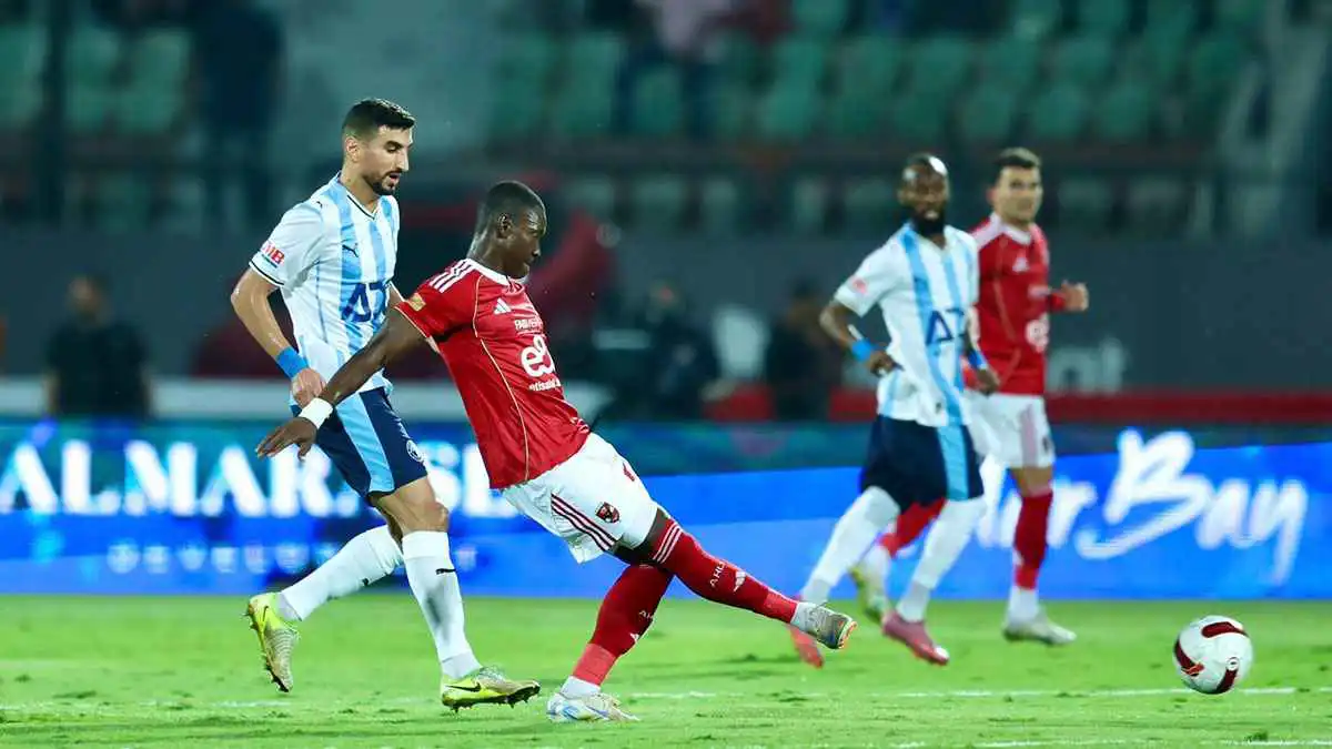 ضربة موجعة لبيراميدز.. أكبر 3 مستفيدين من انتصار الأهلي أمام "الكاس"