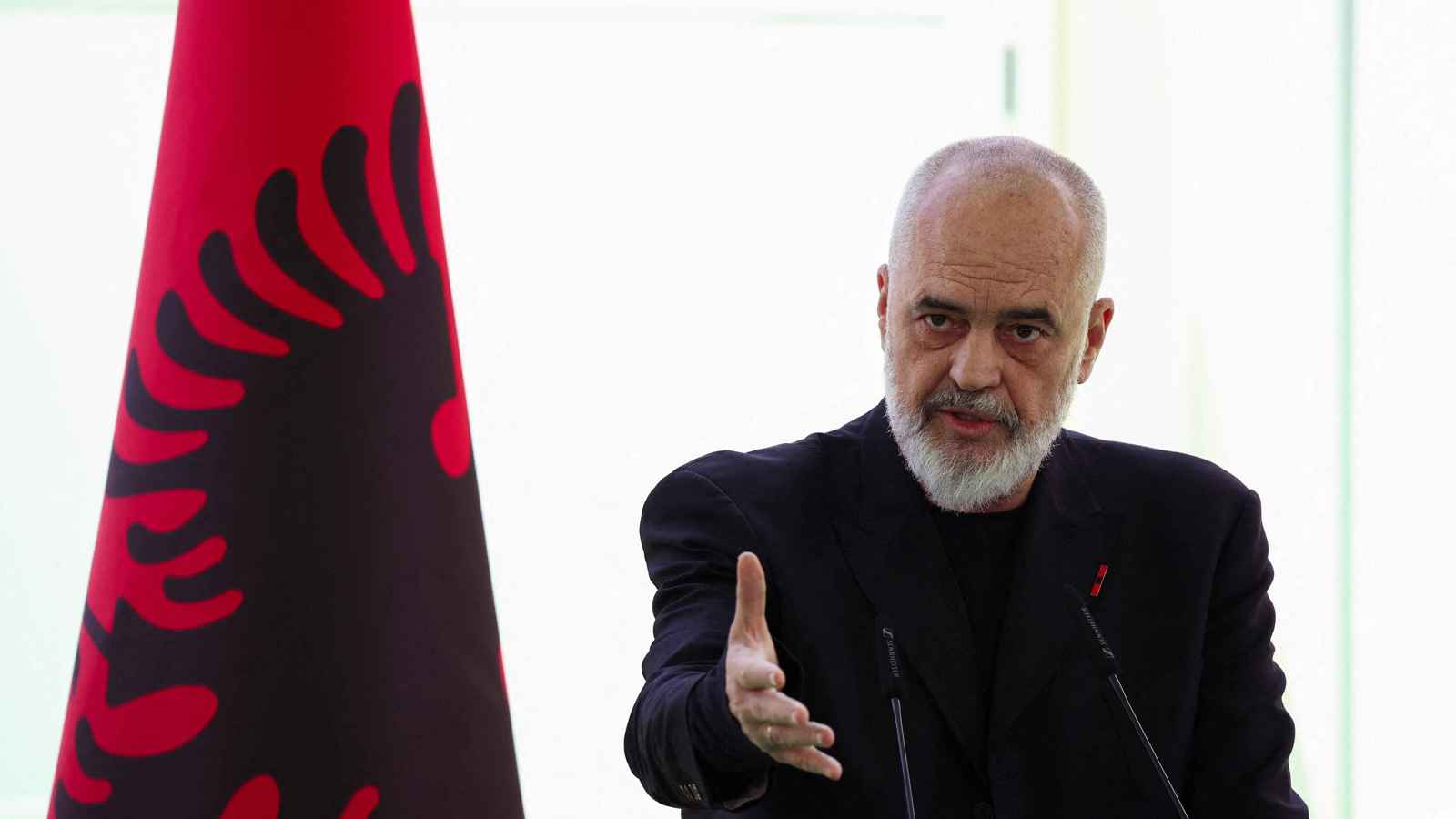 ألبانيا تجري انتخابات عامة.. ورئيس الوزراء يطمح لولاية رابعة