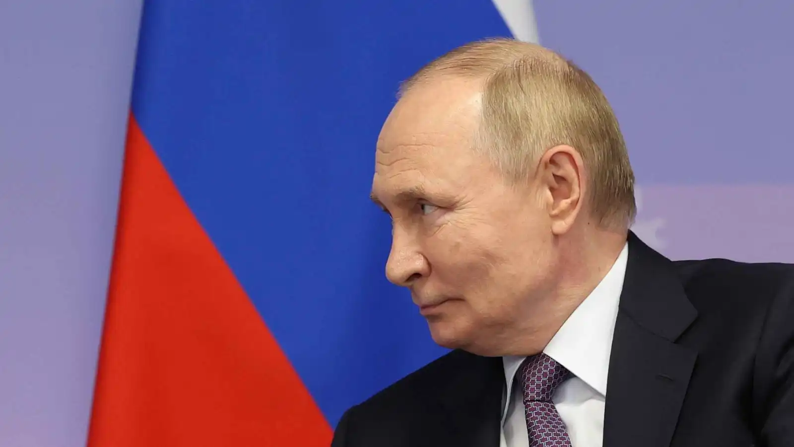 ردًا على قرار بكين.. بوتين يعلن عزم روسيا إعفاء الصينيين من التأشيرة