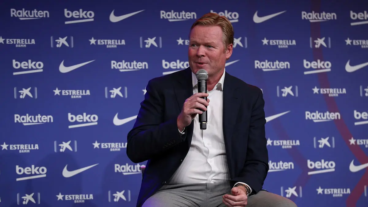 مباراة برشلونة وفياريال.. كومان يرد على ميسي ويتحدث عن بديل لويس سواريز