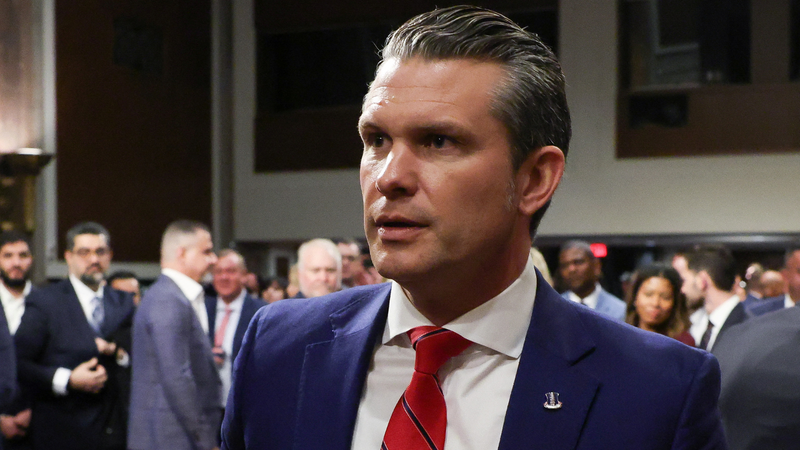 بأغلبية ضئيلة.. بيت هيغسيث وزيراً للدفاع في أمريكا