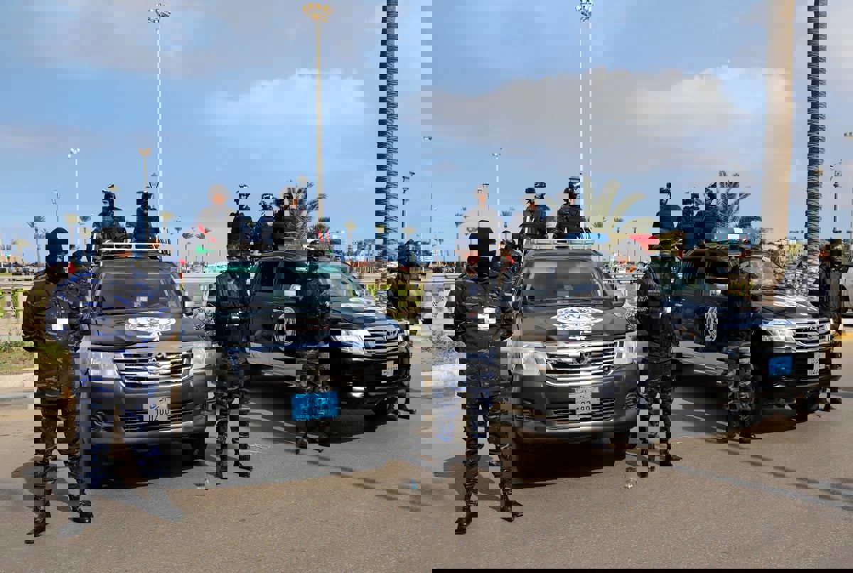 اختطاف مهاجر في ليبيا وإرسال مقاطع تعذيبه لوالدته