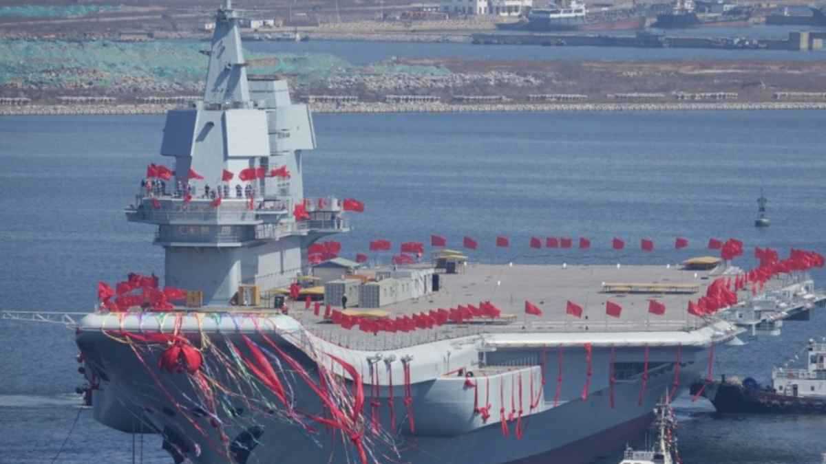 في إطار سعيها لتوسيع نفوذها.. الصين تدشن ثالث حاملة طائرات