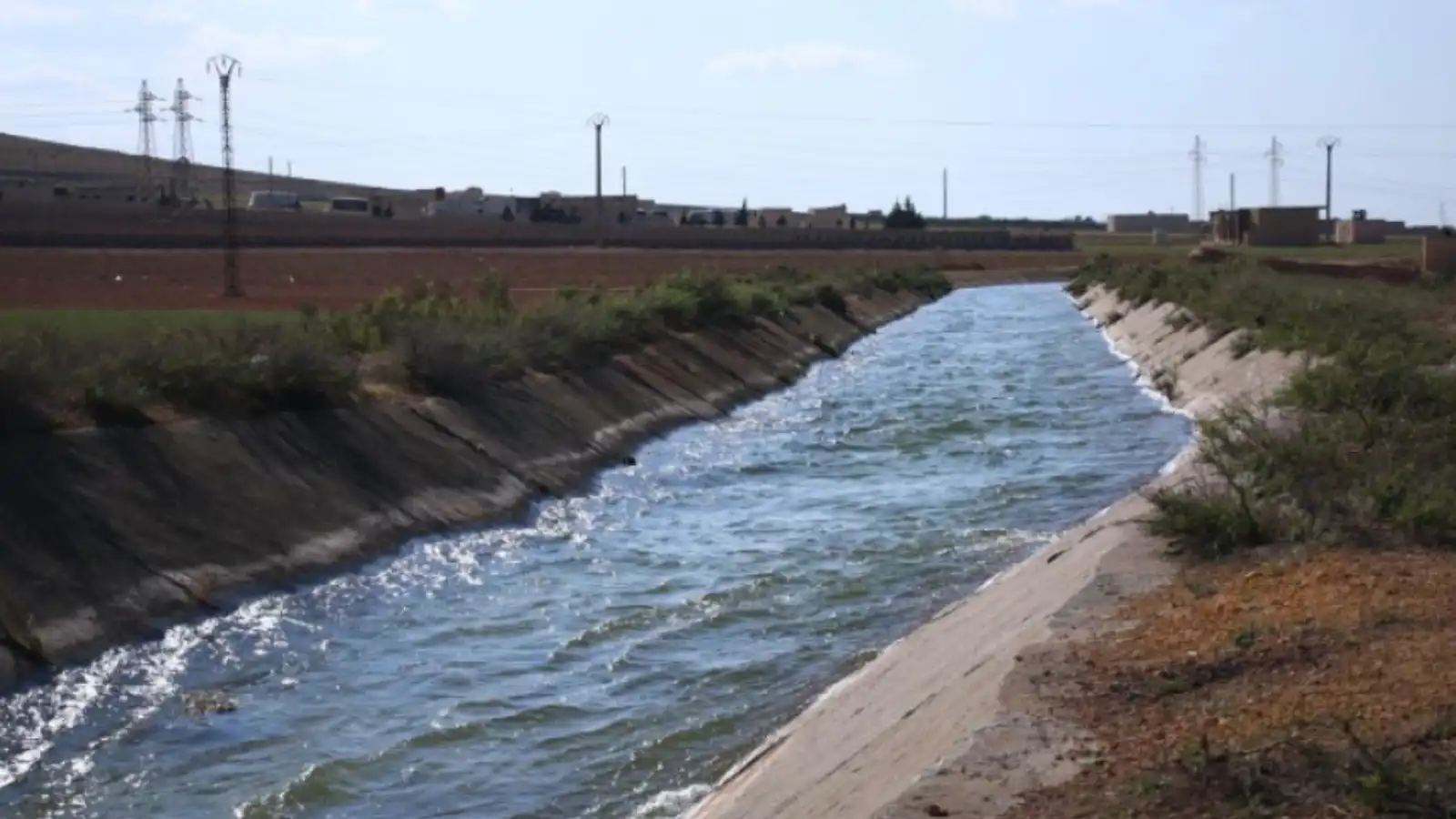 انقطاع المياه عن مدينة حلب بعد إيقاف "قسد" ضخ مياه الفرات