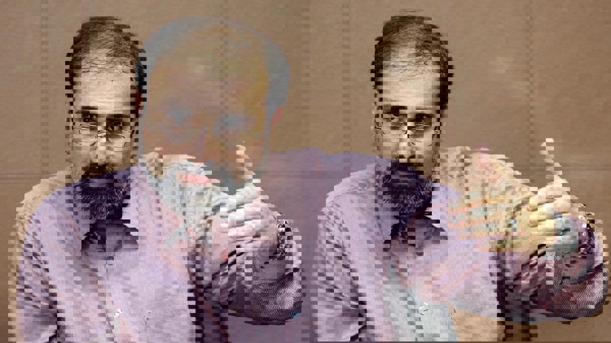 وسائل إعلام إيرانية: انتحار مستشار الرئيس السابق محمود أحمدي نجاد‎